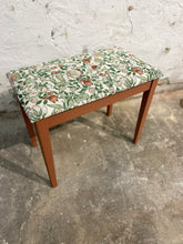 Ladda upp bild till gallerivisning, Pianopall
